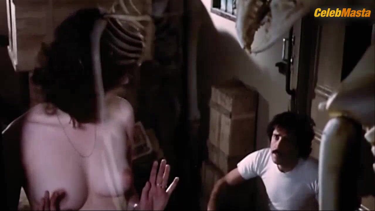 Sylvia Kristel Tits Scene From Un Amore In Prima Classe - Photo 4 of 5