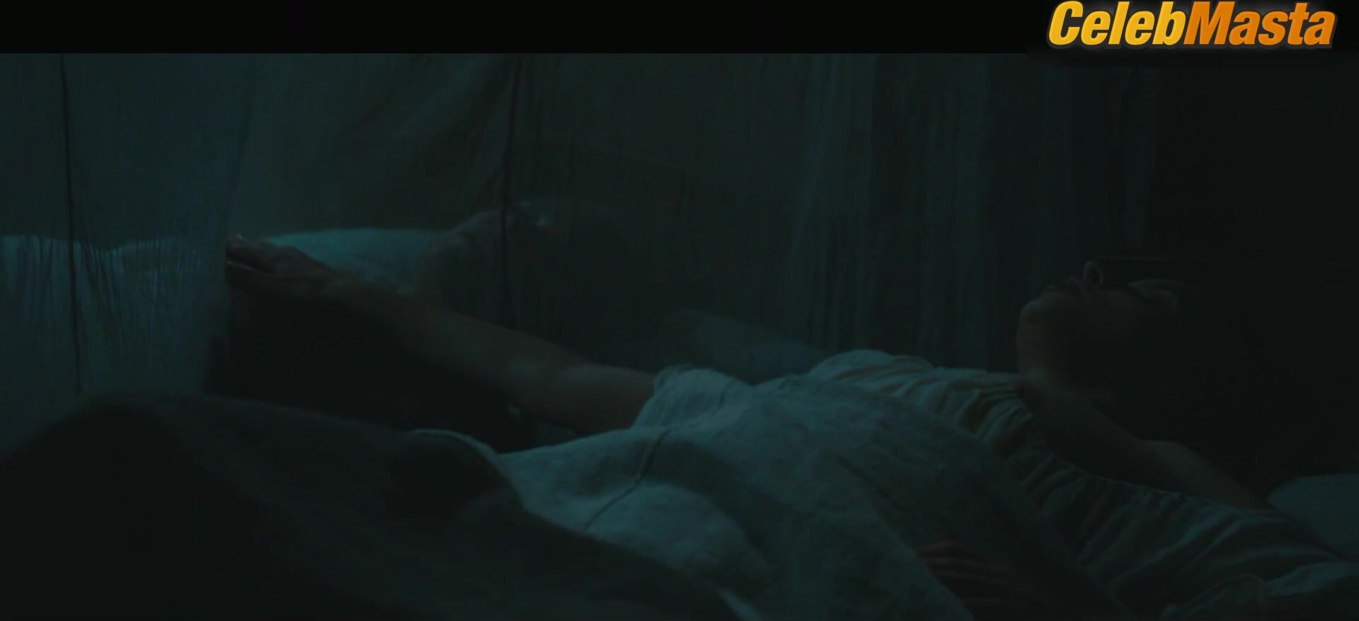 Daphne Patakia Virginie Efira And Reveal Breasts, Lesbian - Photo 1 of 5 photo 5