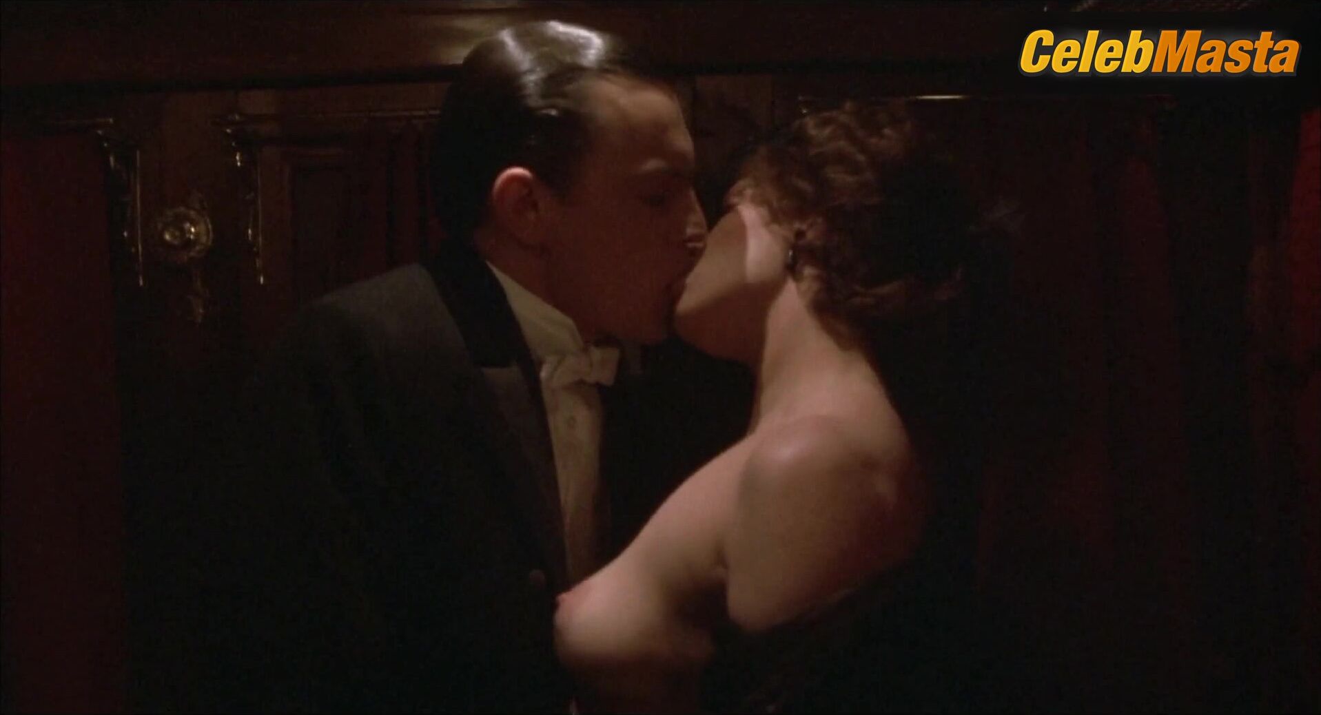 Sylvia Kristel Nude Boobs Scene In Mata Hari - Photo 1 of 5 photo 2
