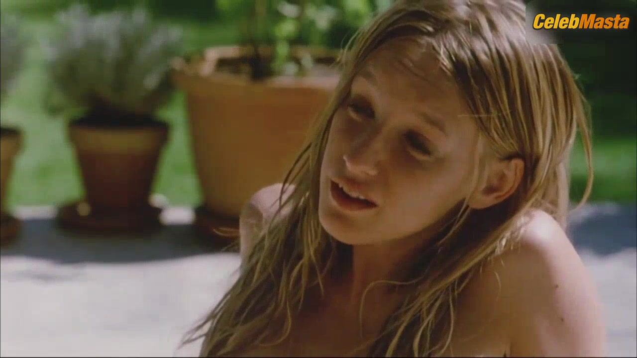 Ludivine Sagnier Ass, Tits Scene From Swimming Pool - Photo 2 of 5