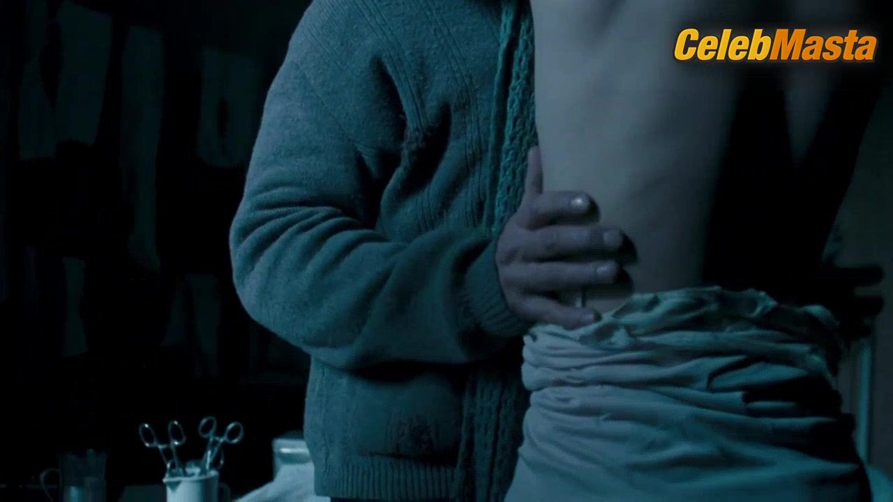 Vera Farmiga ’s Tits, Ass Scene In In Tranzit - Photo 1 of 5 photo 2
