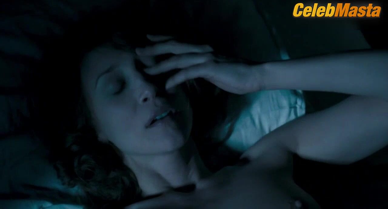 Vera Farmiga ’s Tits, Ass Scene In In Tranzit - Photo 1 of 5 photo 5