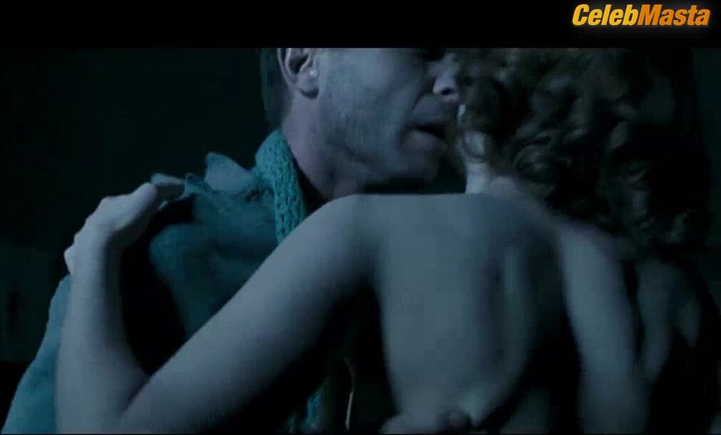 Vera Farmiga Bares Booty, Boobs Scene In In Tranzit - Photo 2 of 5 photo 4