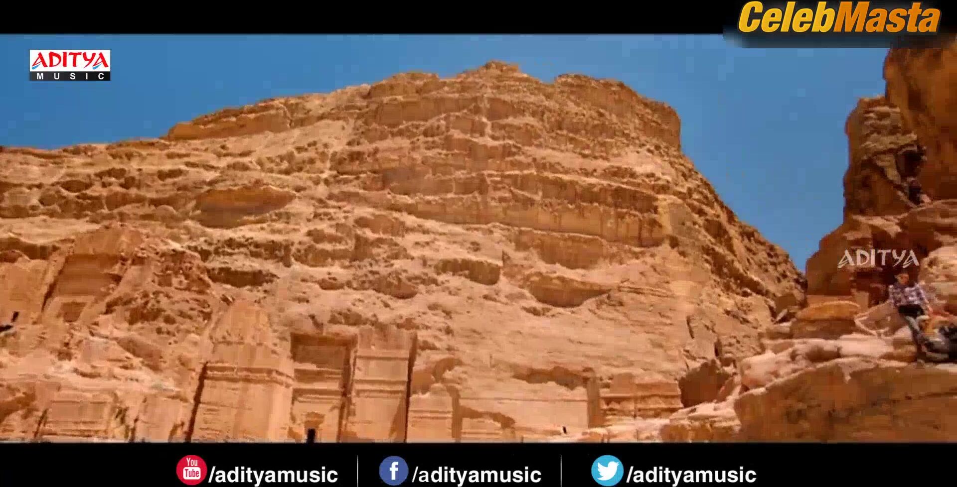 Kajal Agarwal Ass, Tits Scene From Govindudu Andari Vaadele - Photo 1 of 5 photo 4
