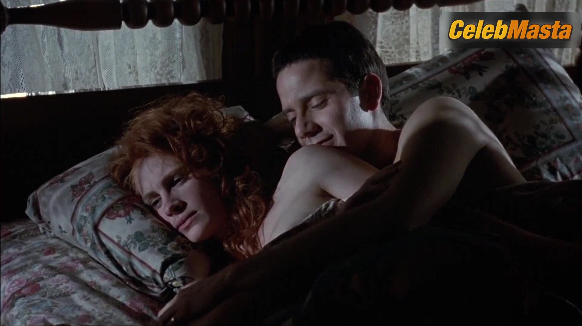 Julia Roberts Tits, Underwear Scene From Dying Young - Photo 2 of 5 photo 4