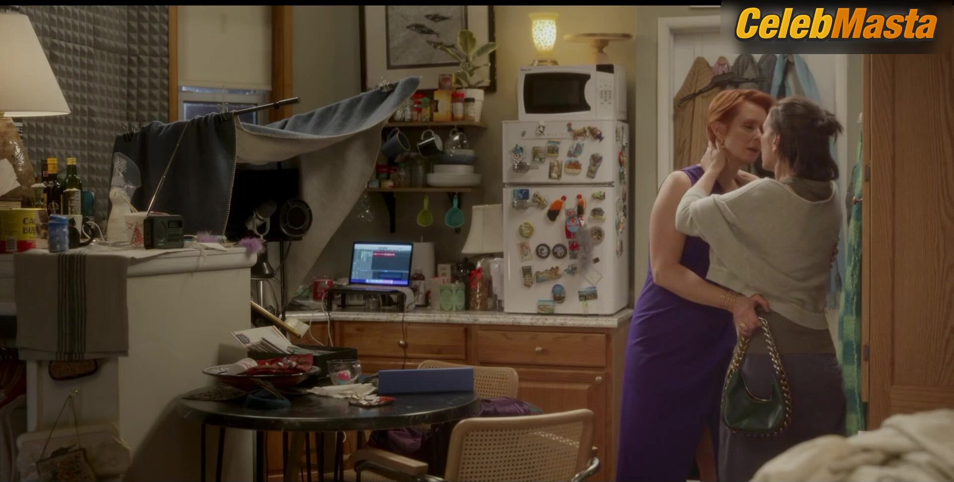 Cynthia Nixon And Miriam Shor’s Lesbian Scene In And - Photo 2 of 5 photo 5