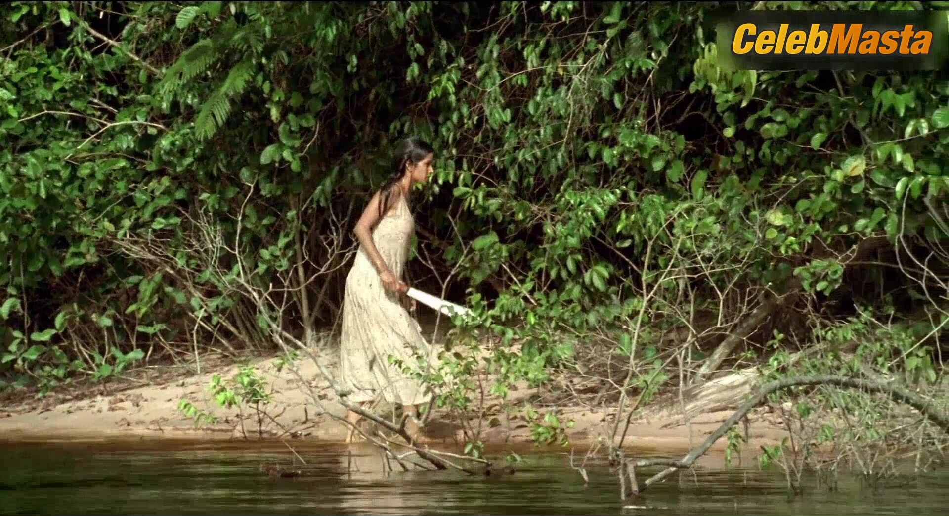 Patricia Velasquez Tits Scene In Le Jaguar - Photo 2 of 5