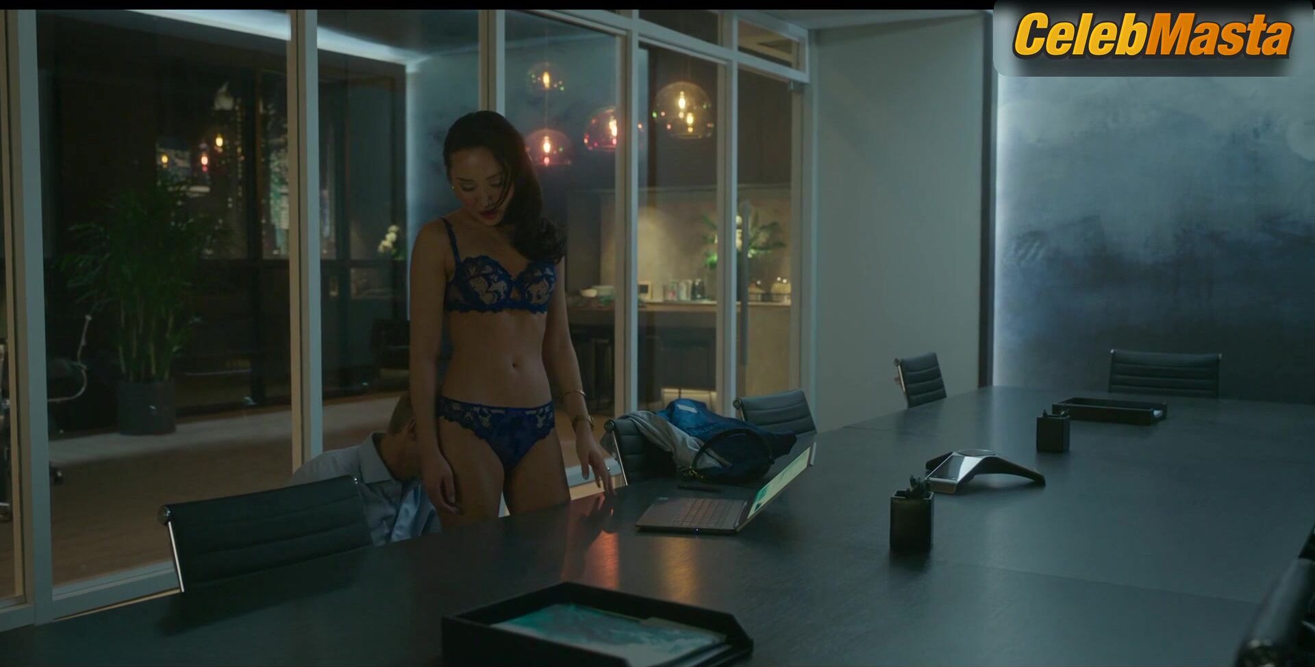 Li Jun Li Reveals Underwear Scene In Sex/life - Photo 1 of 5