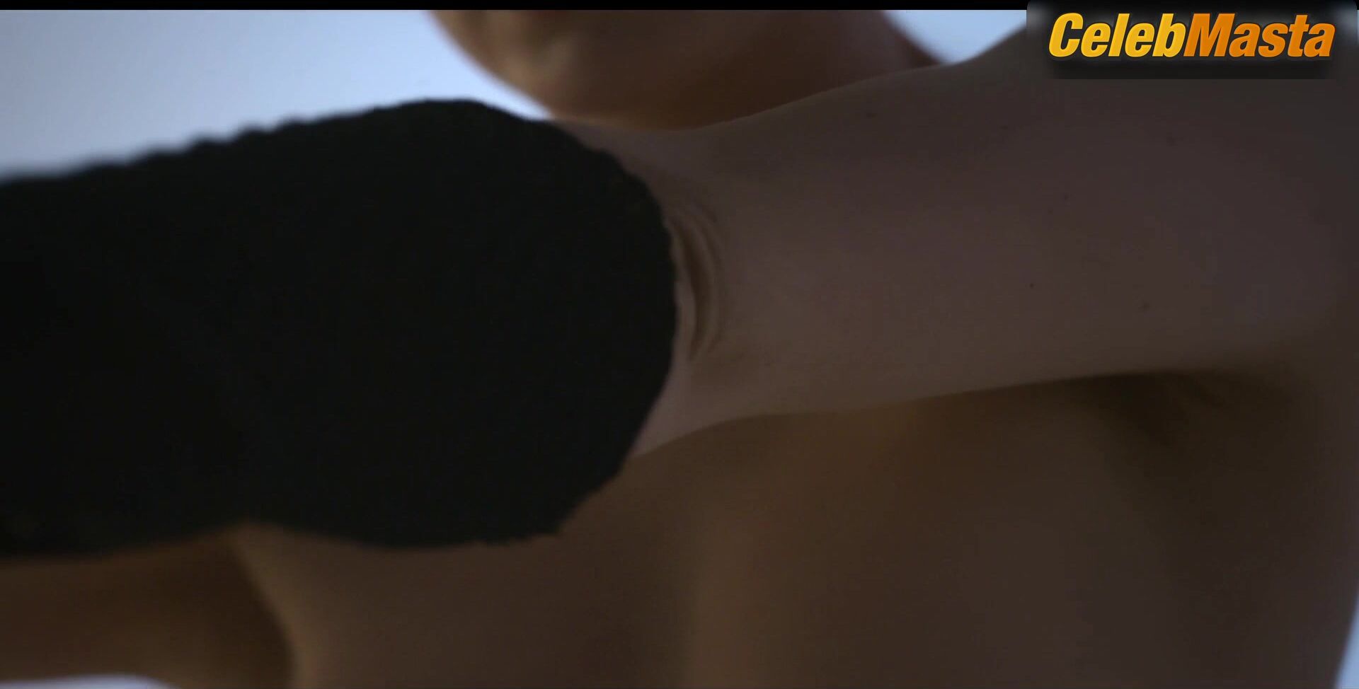 Charlie Murphy ’s Ass Scene From Halo - Photo 2 of 5 photo 5