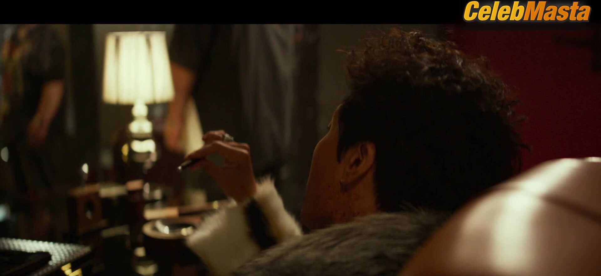 Jin Se-yeon Bares Underwear In Scene From Believer - Photo 2 of 5 photo 4