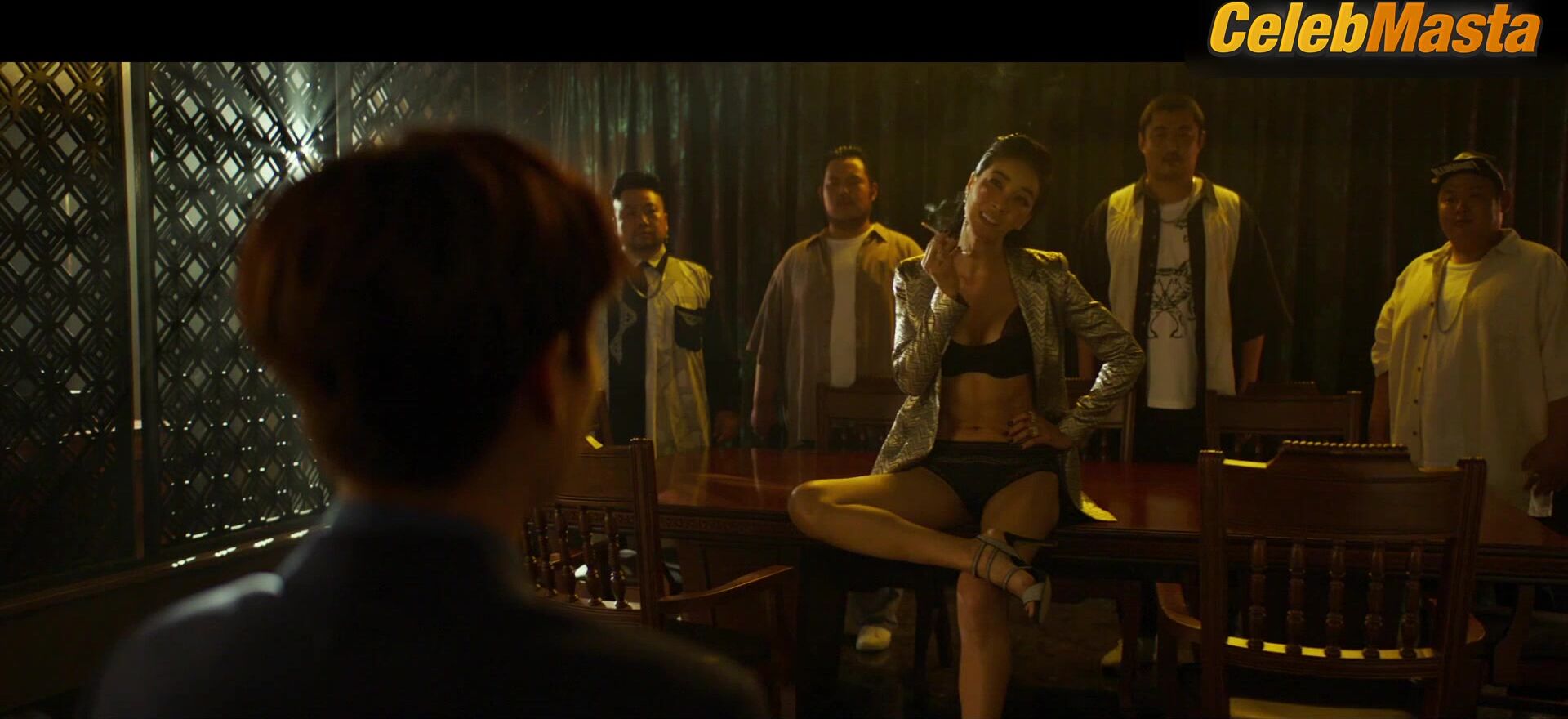 Jin Se-yeon Bares Underwear In Scene From Believer - Photo 2 of 5 photo 5