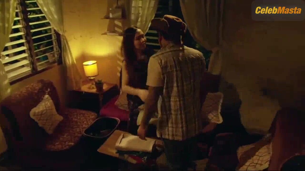 Jela Cuenca ’s Sexy Scene In Girl Friday - Photo 1 of 5