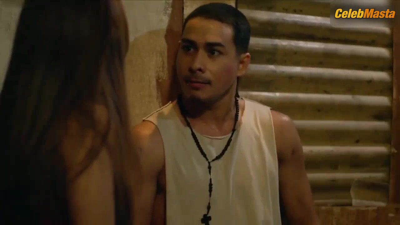 Jela Cuenca ’s Boobs, Underwear Scene In Silip Sa - Photo 1 of 5 photo 4
