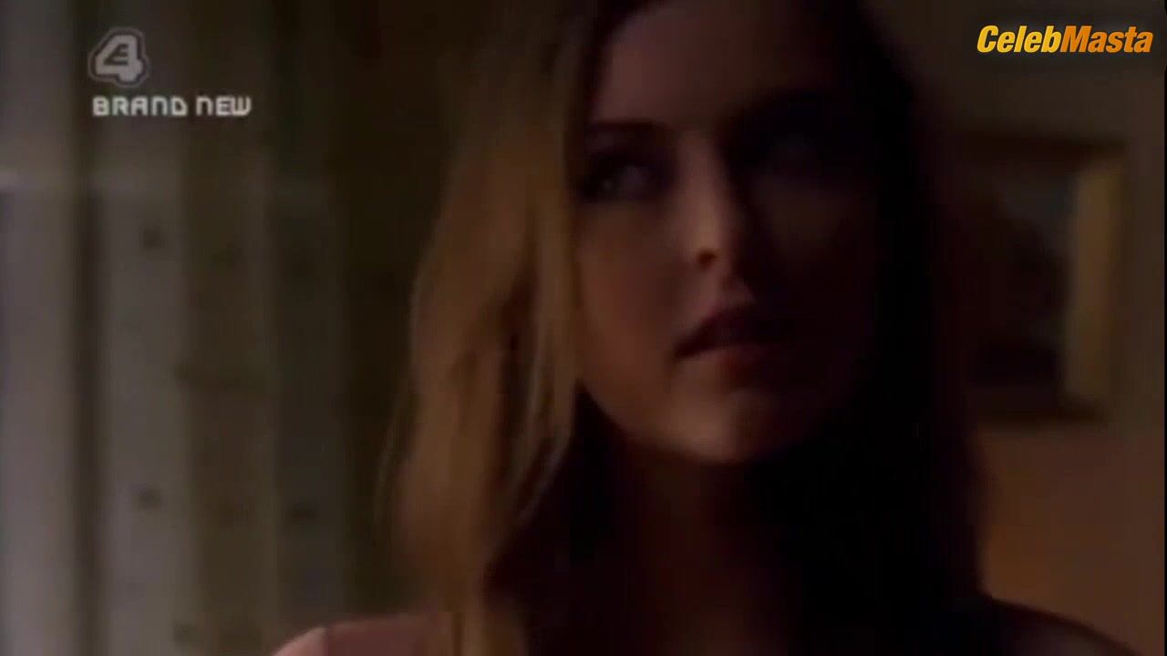 Katharine Isabelle Tits, Underwear Scene From Reunion - Photo 2 of 5 photo 4