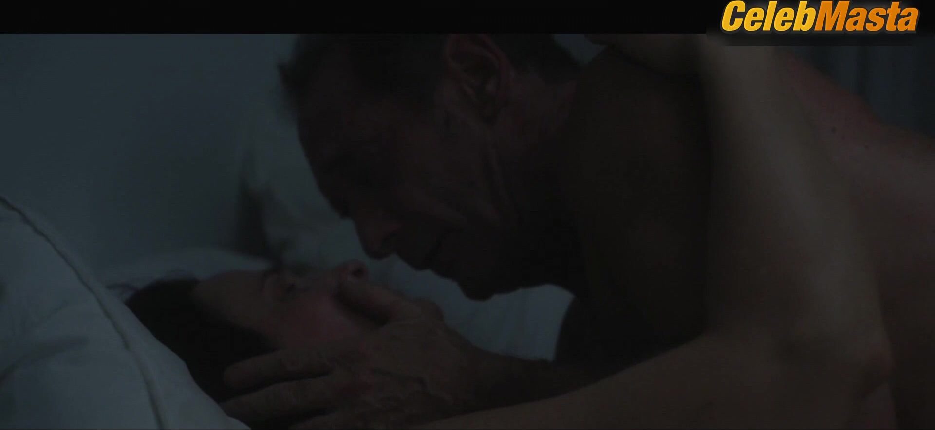Juliette Binoche ’s Breasts, Bush Scene In Fire - Photo 2 of 5 photo 5