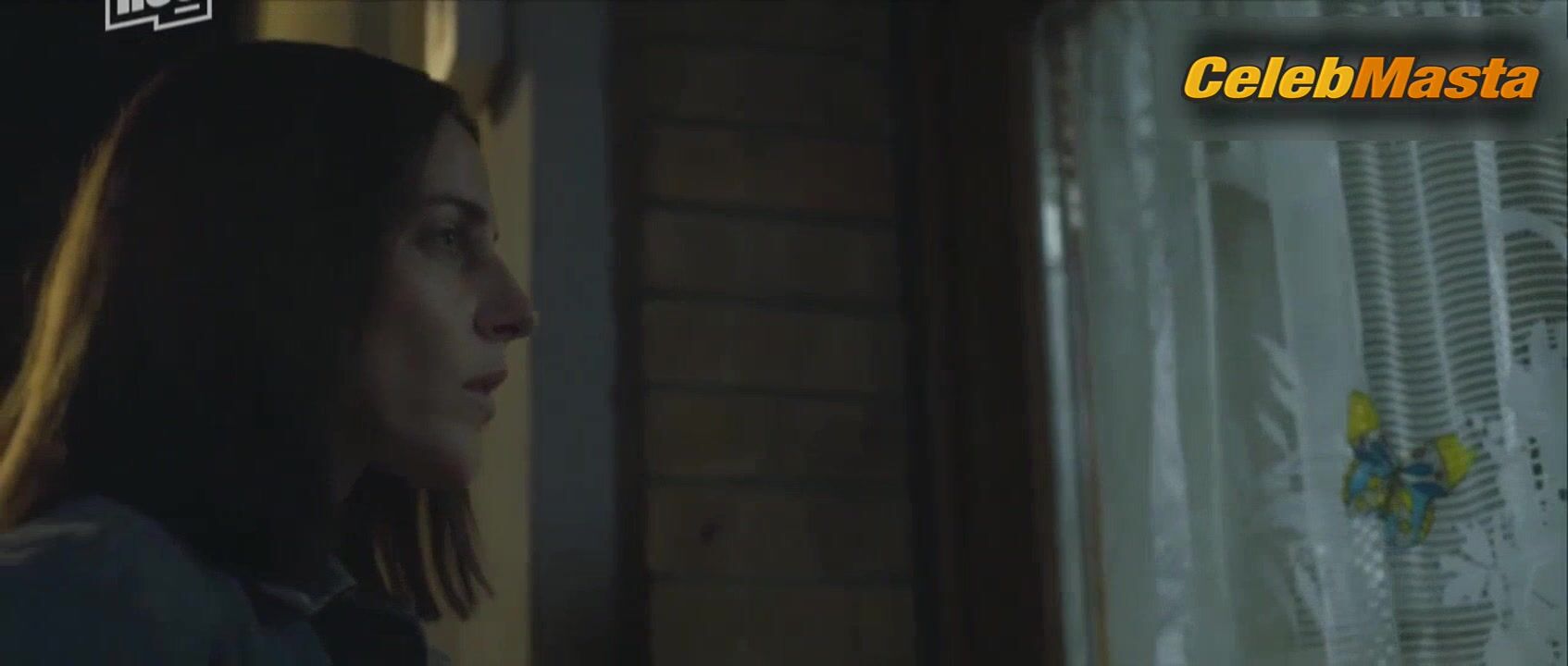 Antje Traue Laura Schuhrk And ’s Lesbian Scene - Photo 2 of 5 photo 1