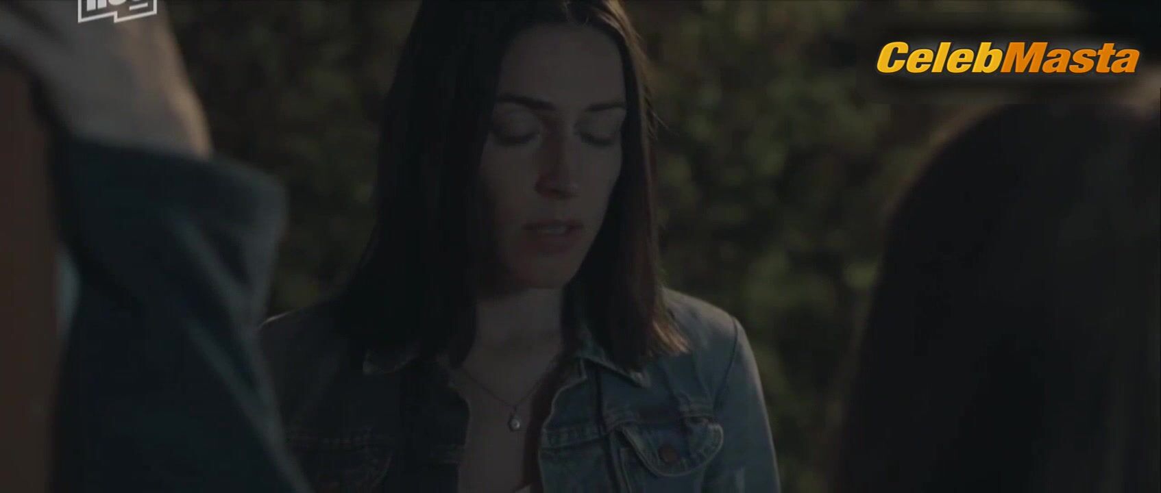 Antje Traue Laura Schuhrk And ’s Lesbian Scene - Photo 2 of 5