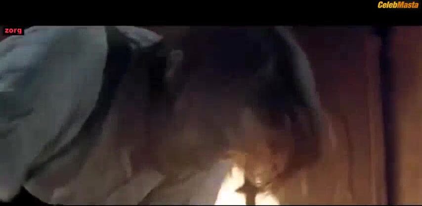 Juliette Binoche ’s Tits, Bush Scene From The Horseman - Photo 2 of 5