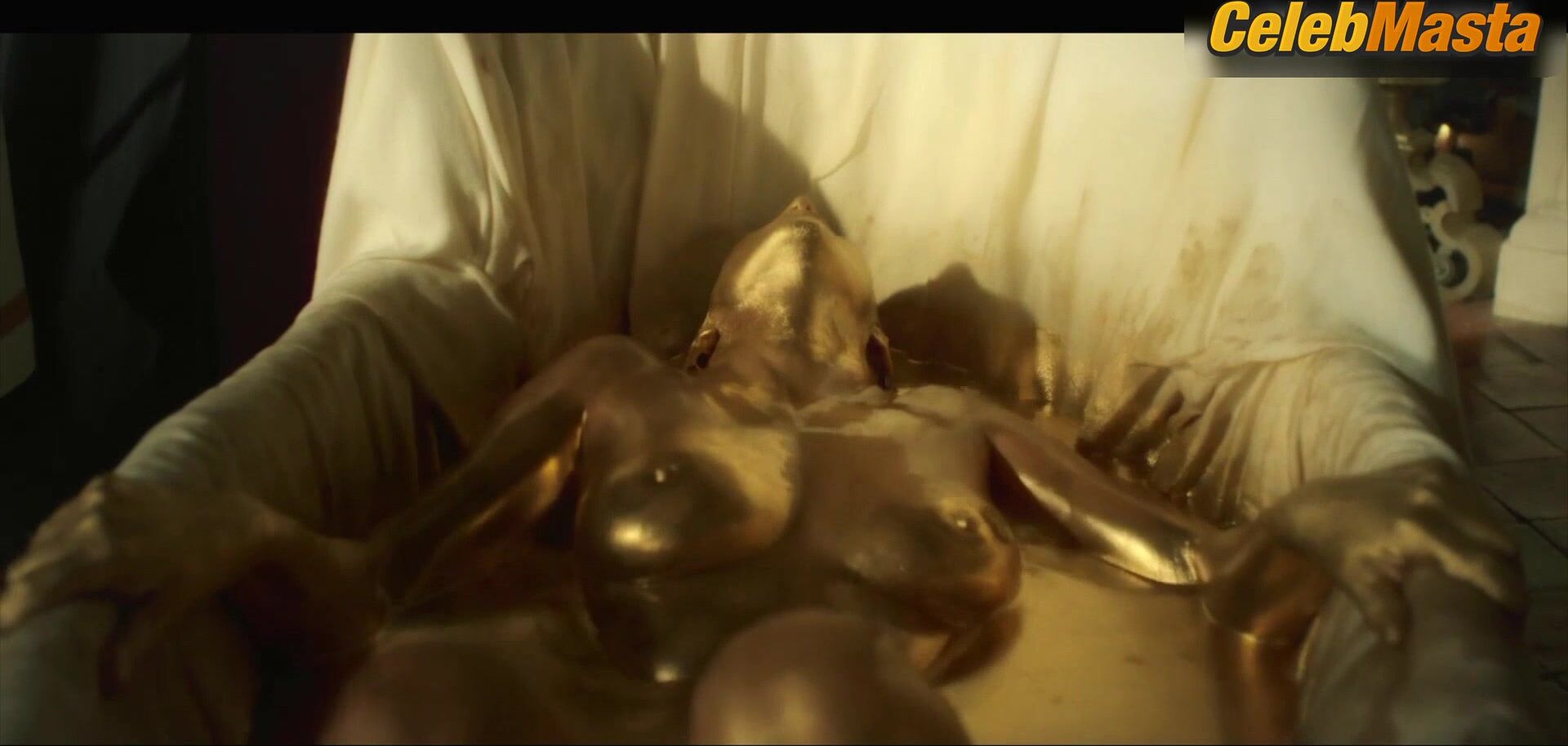 Ludivine Sagnier Bares Boobs Scene In The Serpent Queen - Photo 1 of 5 photo 2