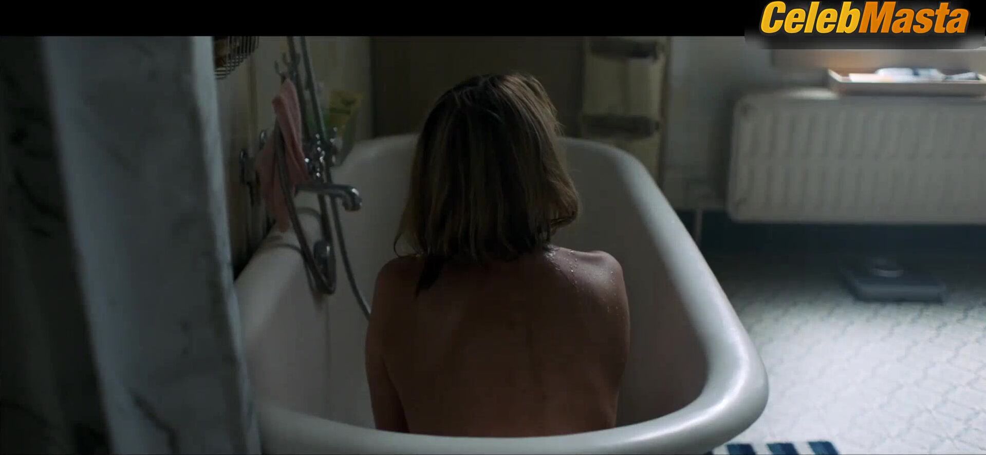 Ludivine Sagnier Tits Scene In La Ruche - Photo 1 of 5 photo 2