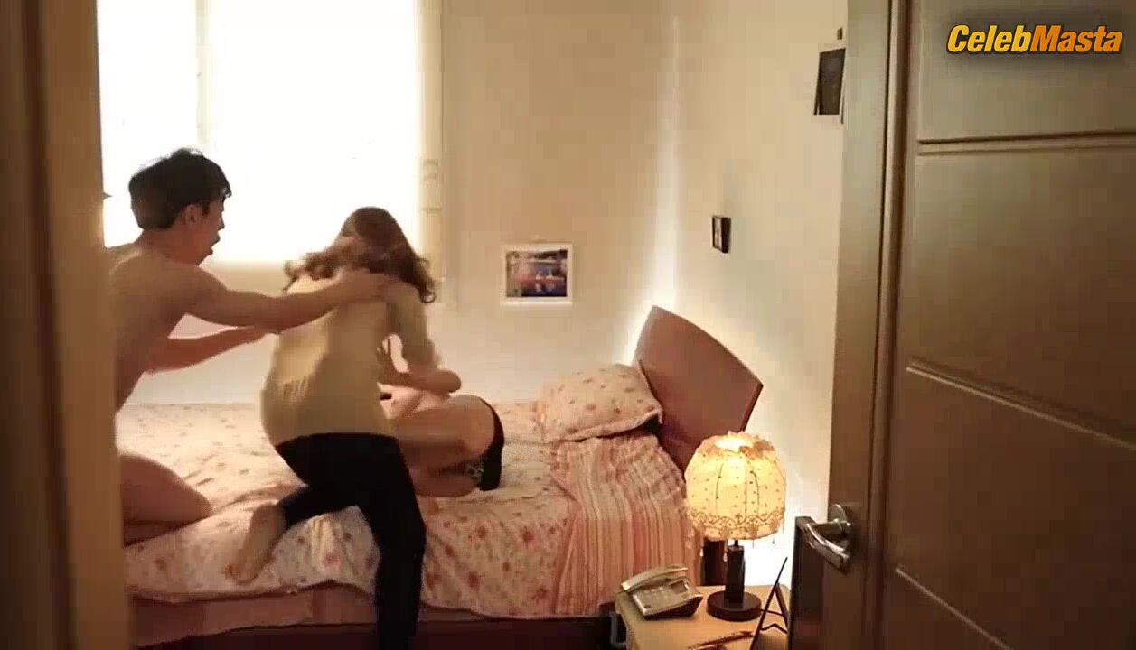 Lee Chae-dam Booty, Tits Scene From Tasty Encounter - Photo 2 of 5