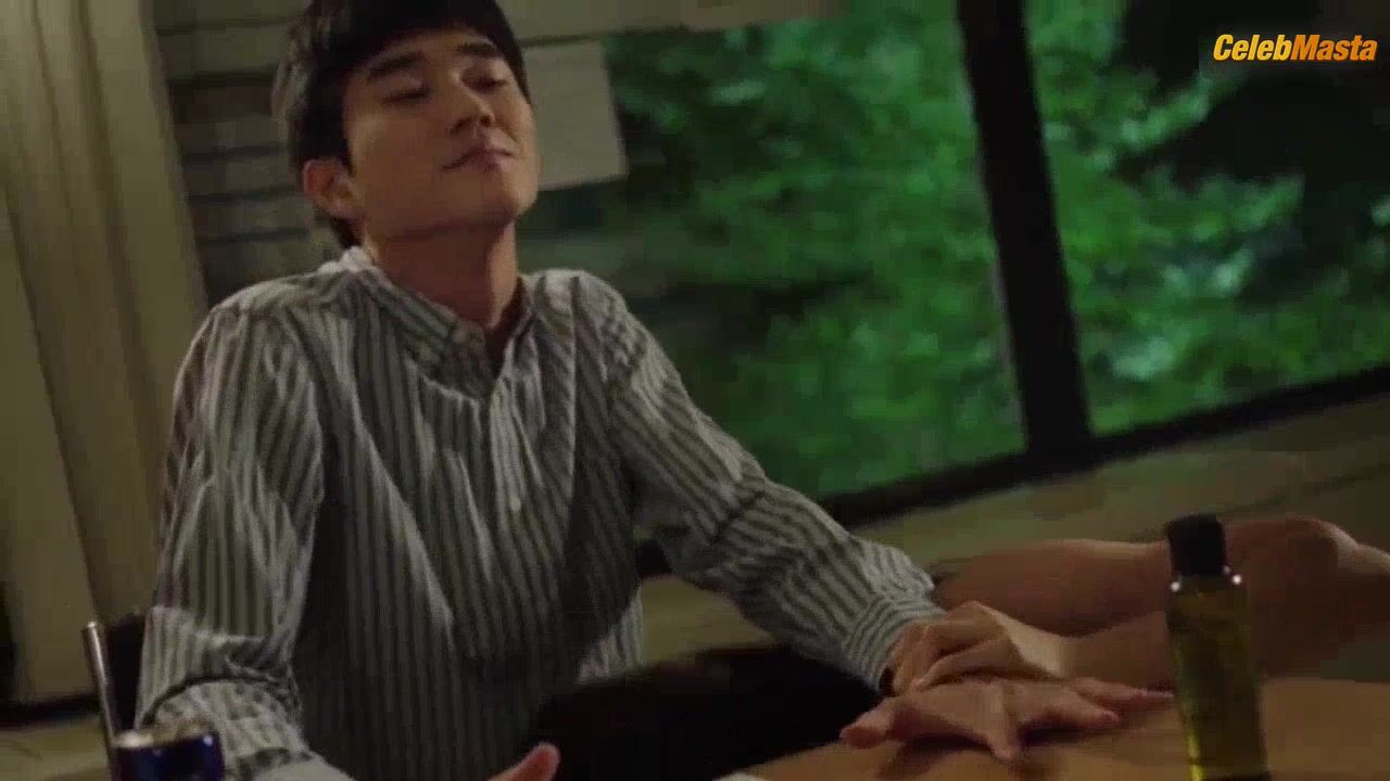 Lee Chae-dam ’s Sexy Scene From Comic Stories - Photo 1 of 5 photo 5