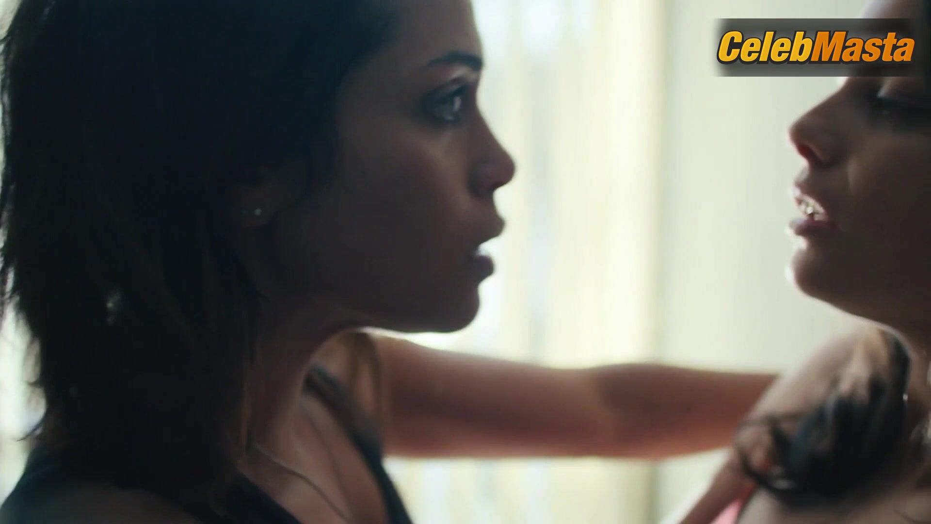 Jordan Lane Price Monica Raymund And ’s Lesbian Scene In - Photo 2 of 5 photo 5