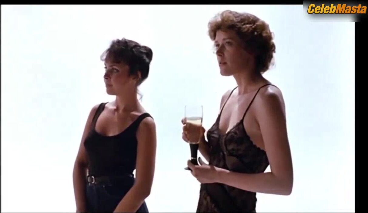 Sylvia Kristel ’s Tits Scene From Emmanuelle Iv - Photo 1 of 5 photo 4