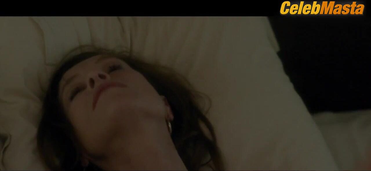 Isabelle Huppert Bares Boobs In Elle Scene - Photo 3 of 5 photo 1