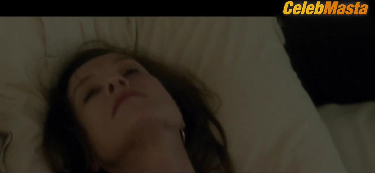 Isabelle Huppert Bares Boobs In Elle Scene - Photo 3 of 5 photo 2