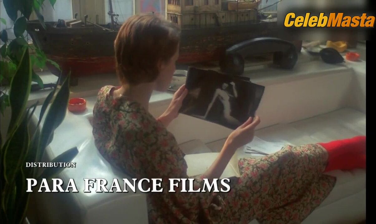Sylvia Kristel ’s Bush, Boobs Scene In Emmanuelle - Photo 1 of 5