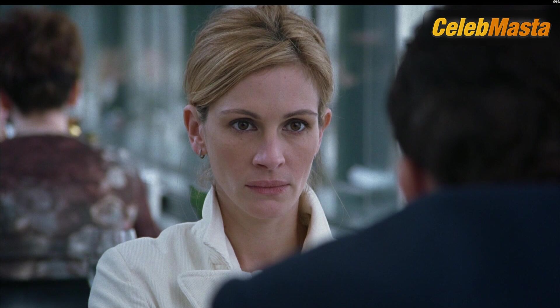 Julia Roberts Hot Scene In Closer - Photo 2 of 5