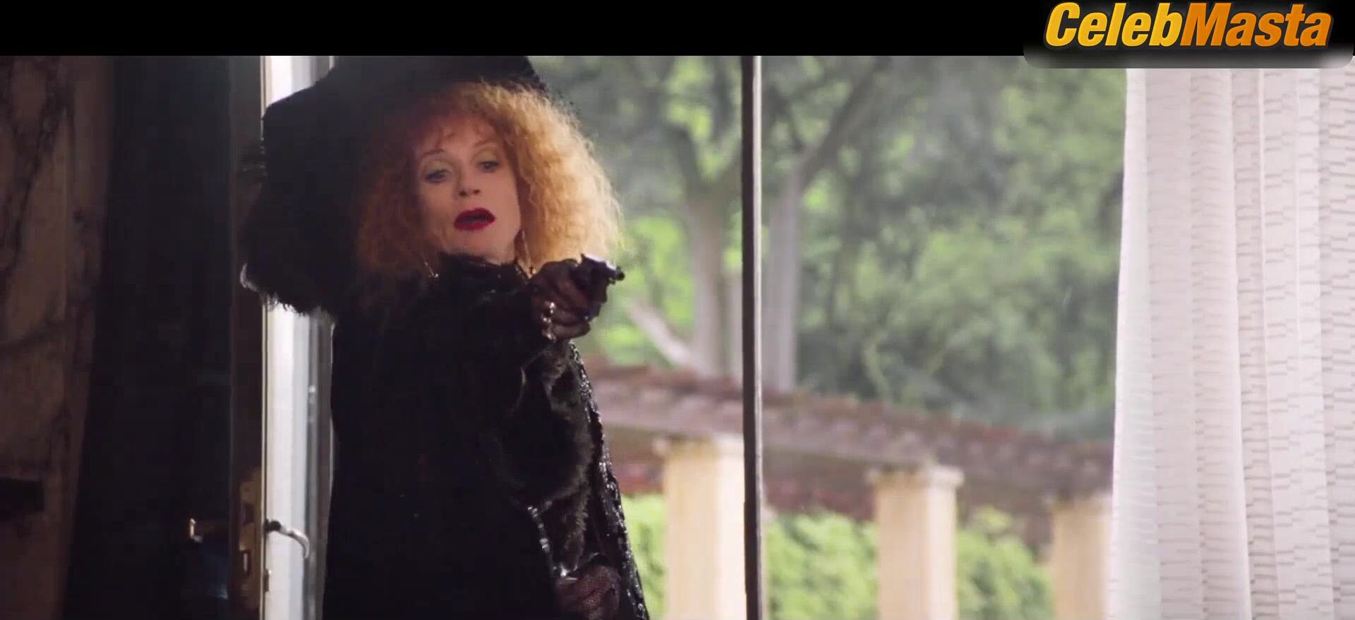 Isabelle Huppert Nadia Tereszkiewicz And Sexy Scene From The - Photo 3 of 5 photo 4