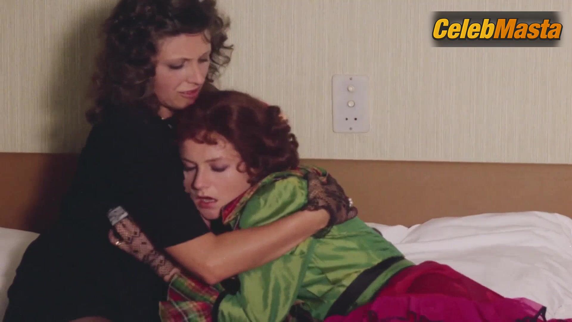 Isabelle Huppert Silvia Nebbia And Lesbian, Booty Scene From - Photo 5 of 5 photo 4