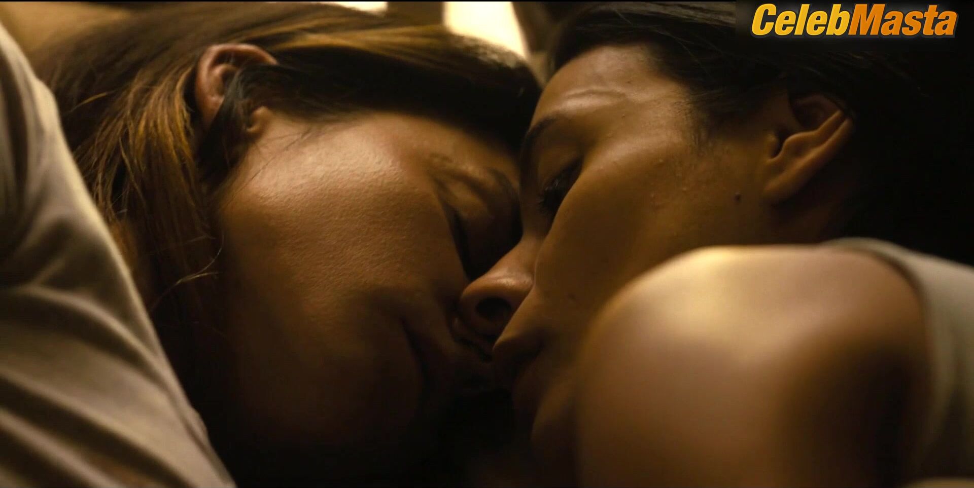 Genesis Rodriguez Laysla De Oliveira And Lesbian Sex Scene In - Photo 1 of 5