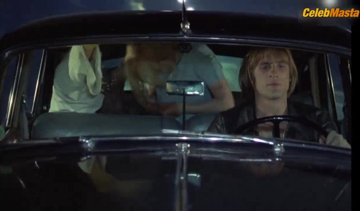 Isabelle Huppert Tits And Bush Scene From Going Places - Photo 2 of 5 photo 5