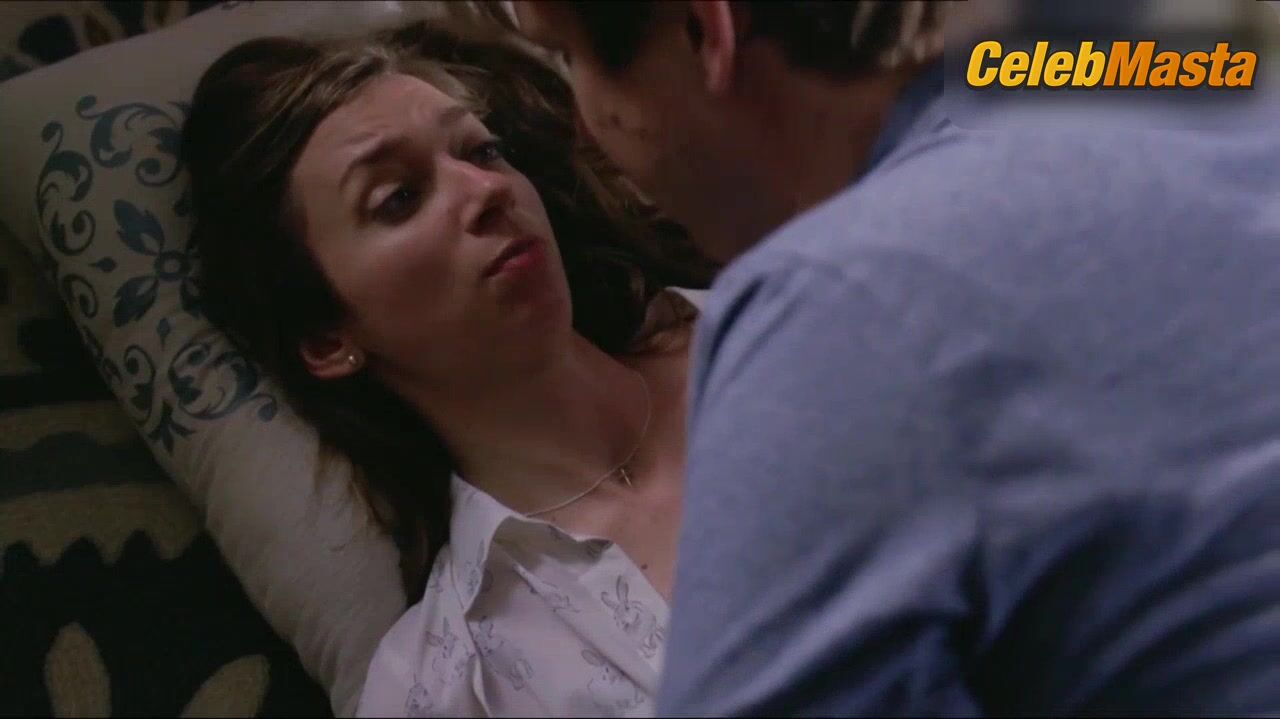 Lauren Lapkus Tits Scene From Crashing - Photo 1 of 5 photo 2