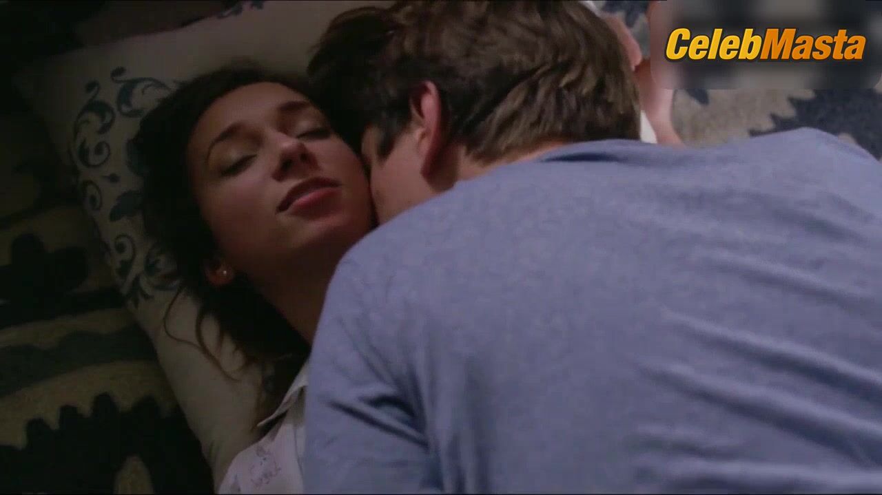 Lauren Lapkus Tits Scene From Crashing - Photo 1 of 5 photo 4