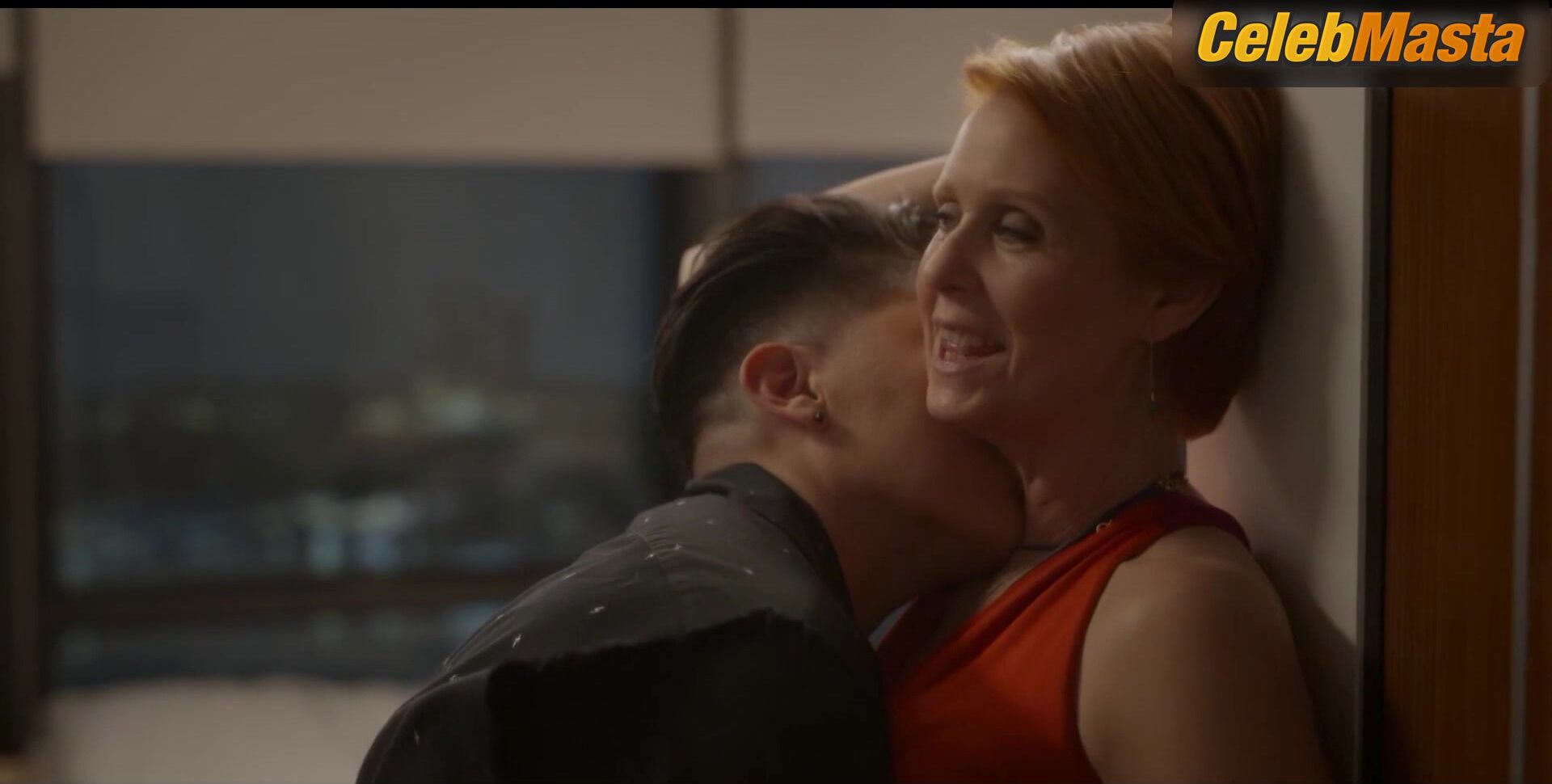 Cynthia Nixon And Sara Ramirez Get Steamy In A Lesbian - Photo 1 of 5