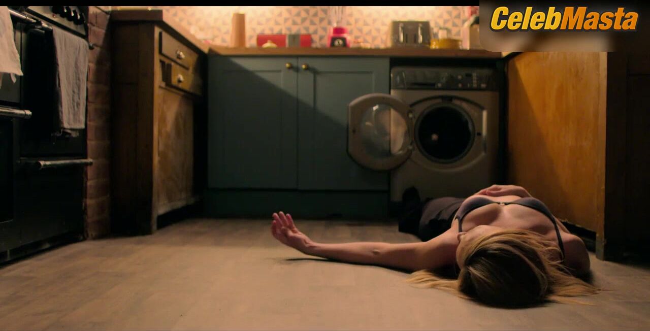 Toni Collette Flaunts Underwear Scene In Wanderlust - Photo 1 of 5 photo 2