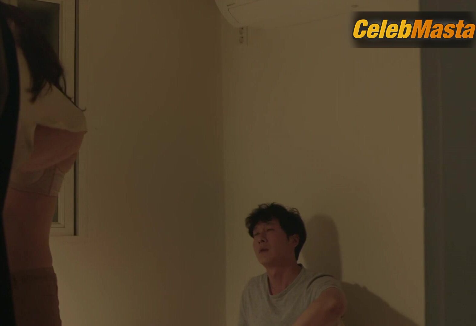 Lee Yoo-young ’s Underwear Scene From Yourself And - Photo 2 of 5 photo 4