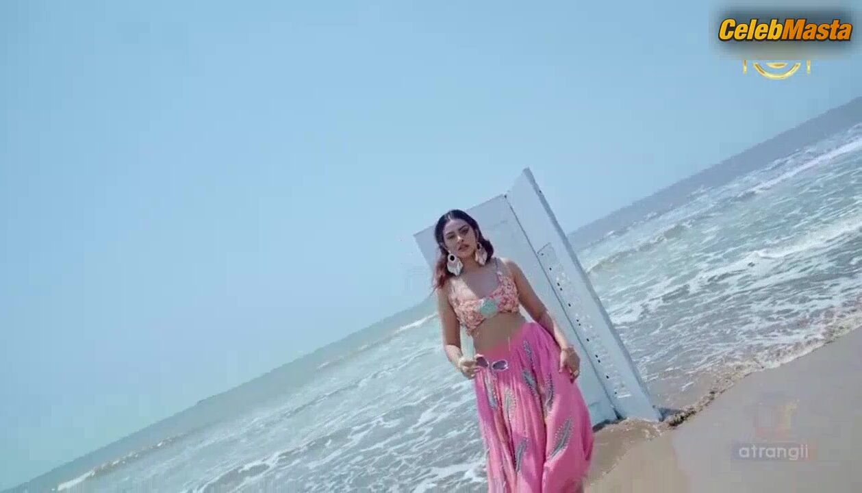 Aditi Jain Muskaan Mohnot, Gargi Shirurkar And Flaunt - Photo 1 of 5 photo 5
