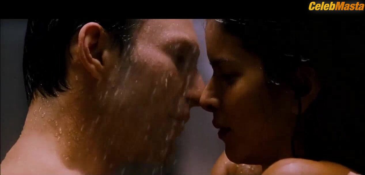 Patricia Velasquez ’s Sexy Scene From Mindhunters - Photo 2 of 5
