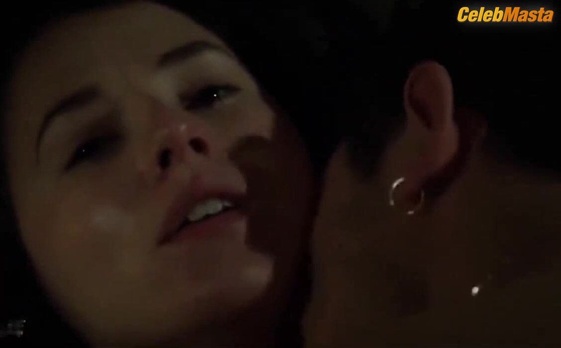 Charlie Murphy ’s Sexy Scene From Love/hate - Photo 2 of 5
