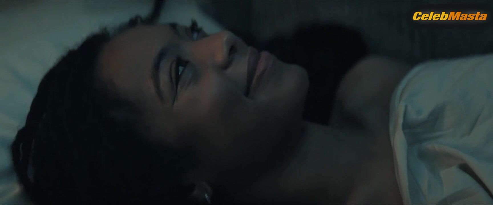 Jaz Sinclair And London Thor Lesbian Sex Scene In Gen V - Photo 2 of 5
