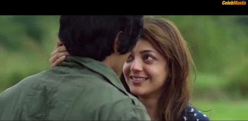 Kajal Agarwal Ass, Tits Scene From Do Lafzon Ki Kahani - Photo 2 of 5 photo 4