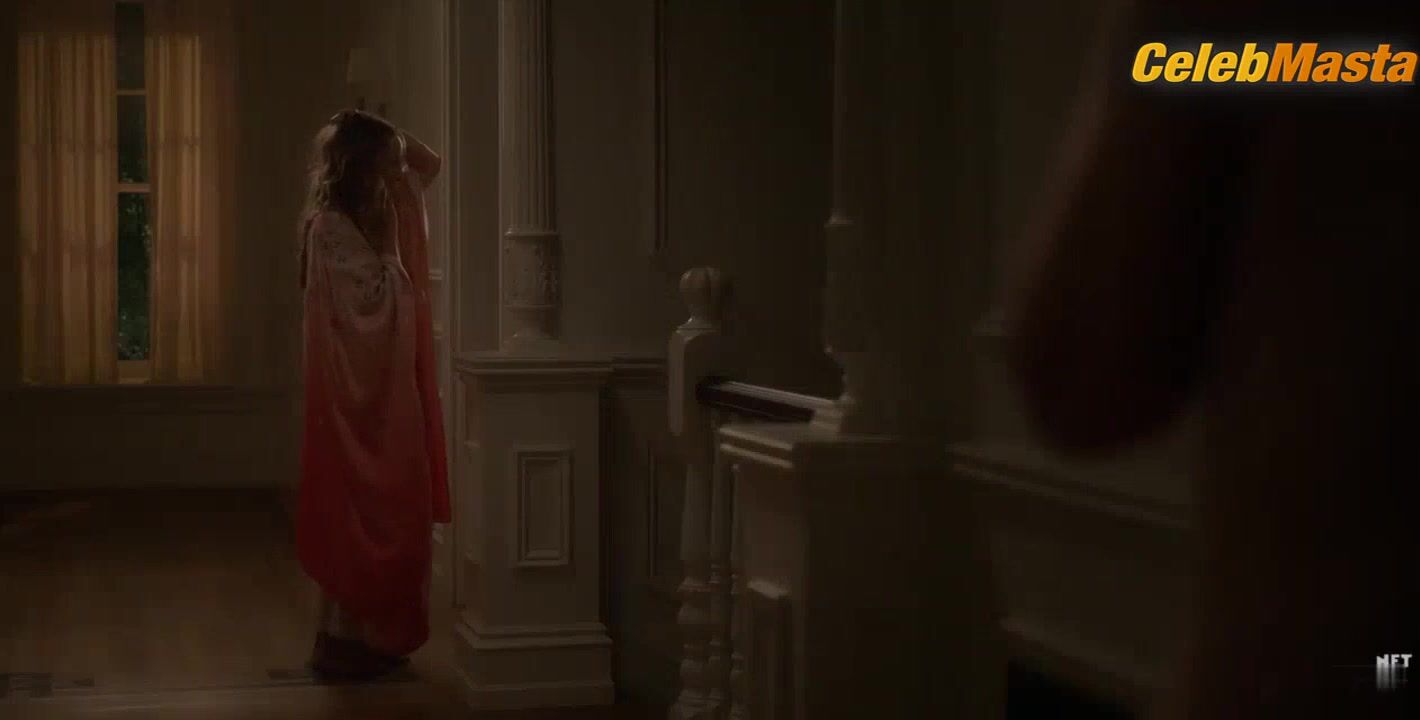 Cynthia Nixon ’s Boobs And Bush Scene In And Just - Photo 1 of 5 photo 2
