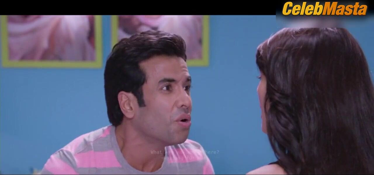 Mandana Karimi ’s Underwear Scene In Kya Kool Hain - Photo 2 of 5 photo 4
