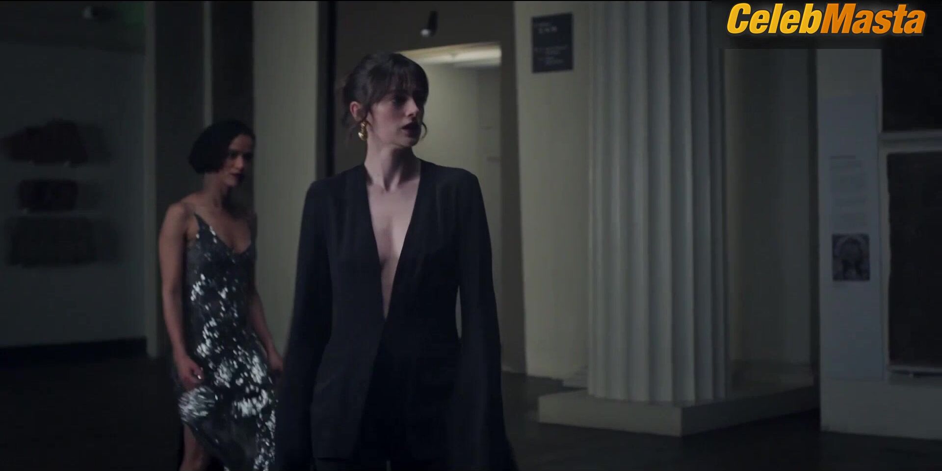 Gugu Mbatha-raw Millie Brady And ’s Tits Scene In - Photo 2 of 5 photo 4