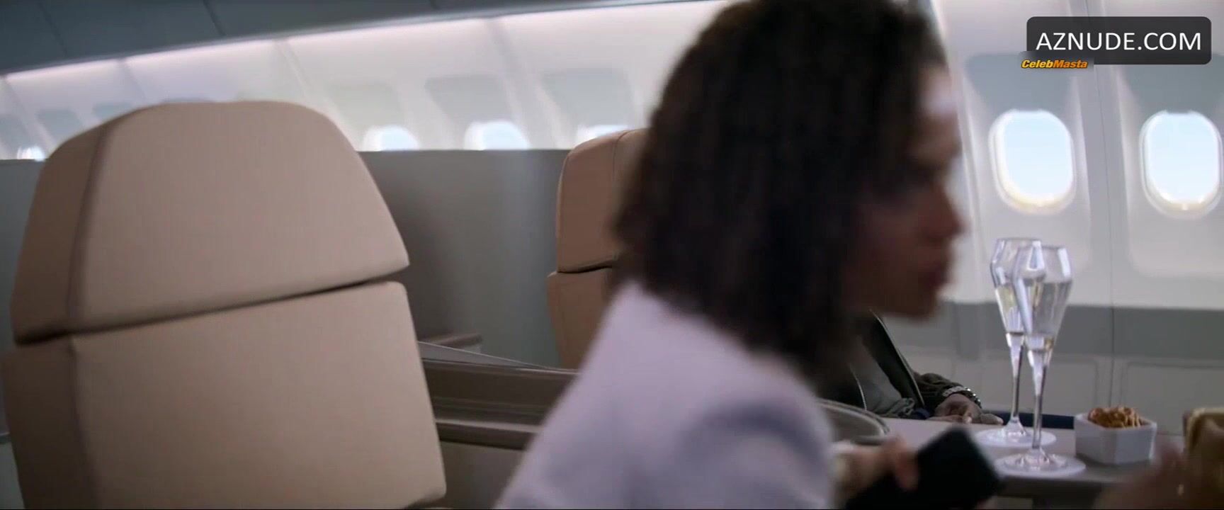 Gugu Mbatha-raw Bares Butt In Lift Scene - Photo 3 of 5 photo 1
